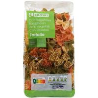 Farfalle con vegetales EROSKI, paquete 500 g